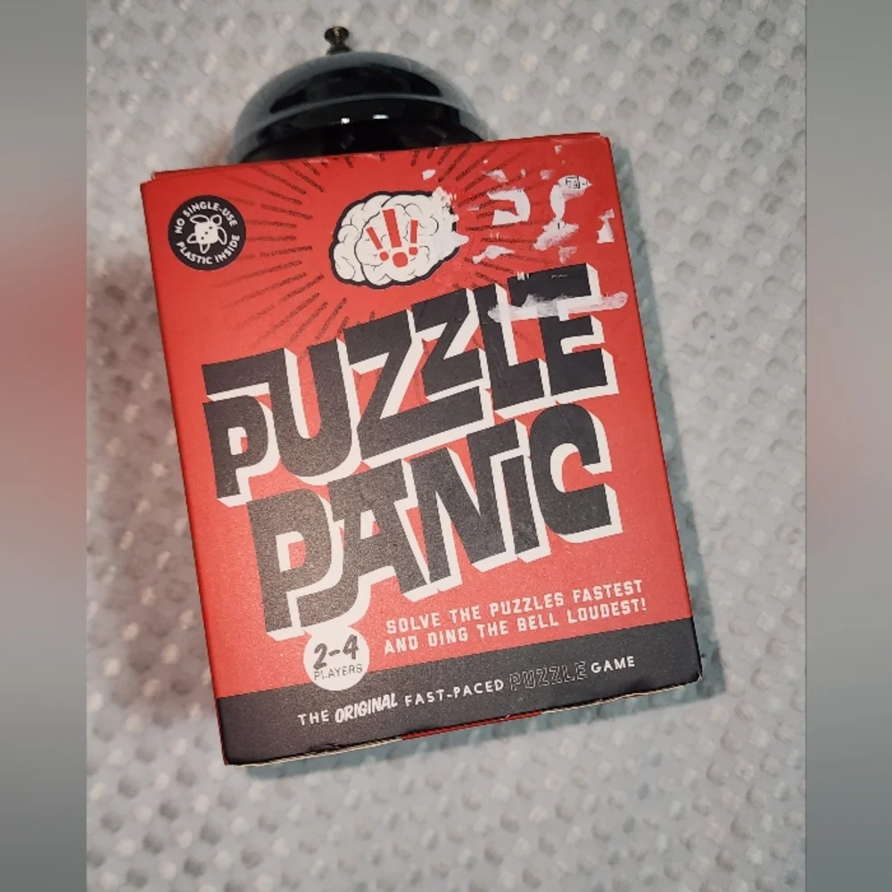 PUZZLE PANIC NEW IN BOX PUZZLE SOLVER GAME